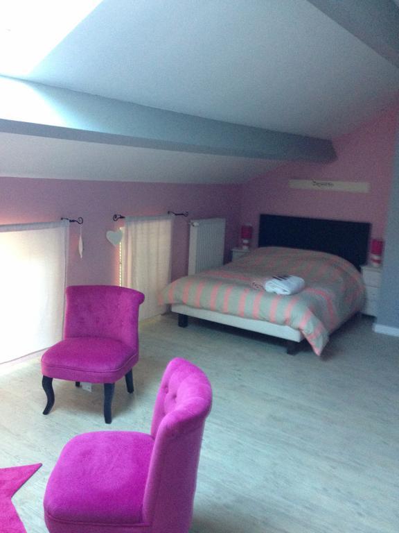 Appartements D'Hotes Santa Giulia Niort Ruang foto